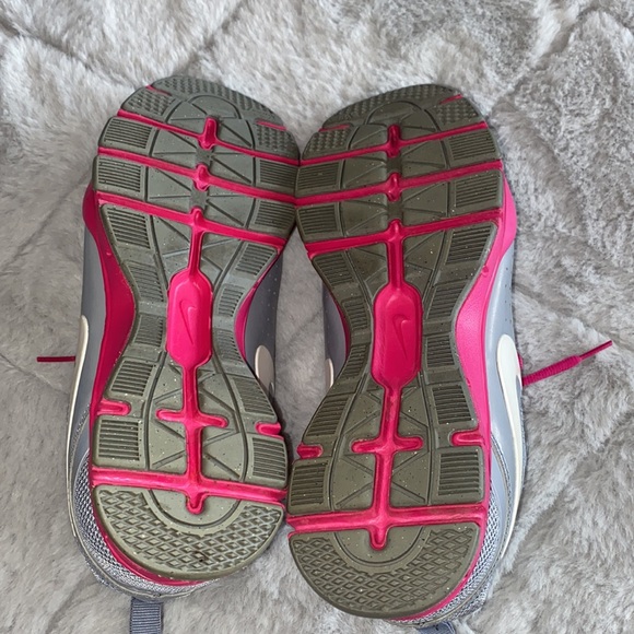 Women’s Nike In Season Training Shoes - Picture 5 of 9